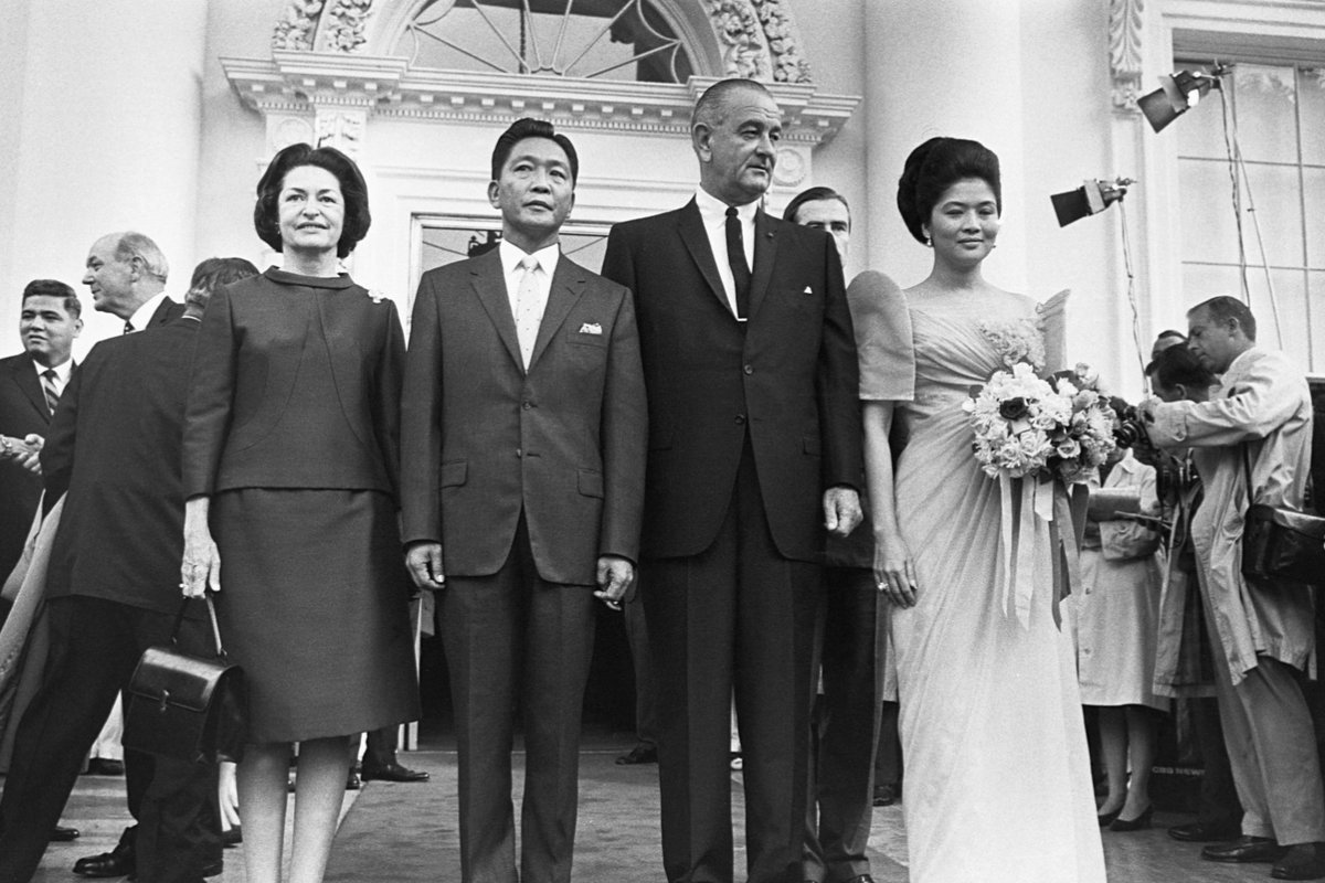 Ellas no eran presidentas: Primeras damas y el poder político que nunca pasó por las urnas