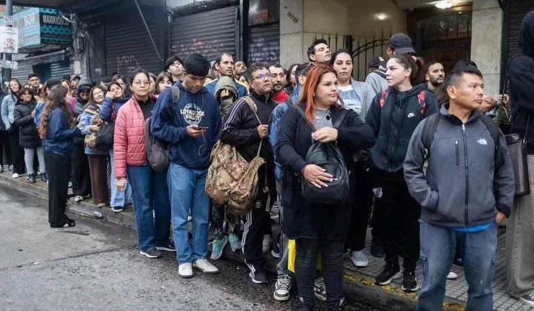 Transporte al límite: demoras, caos y usuarios al borde.