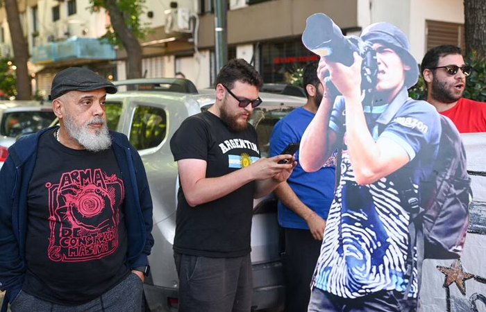 PROTOCOLO DE IMPUNIDAD: SE CUMPLE  UN AÑO  DE LA REPRESIÓN A PABLO GRILLO.